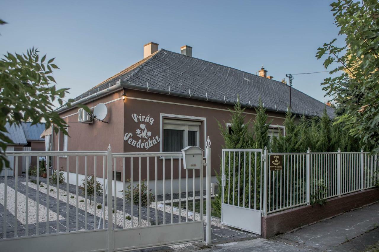 Virág Vendégház Makó Extérieur photo